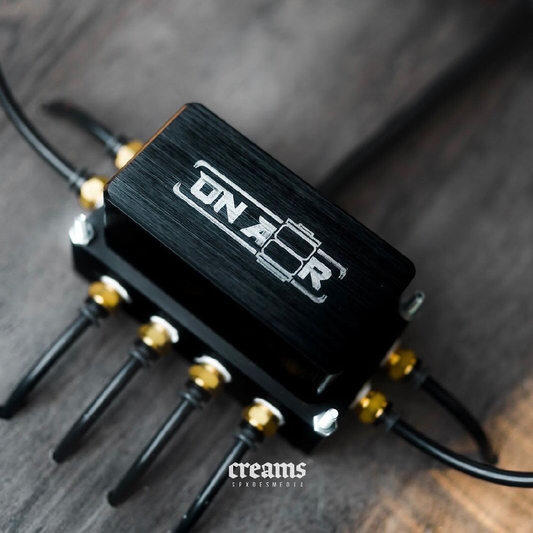 Image of Air ride controller 4V management system with Bluetooth app for seamless vehicle suspension control and optimization